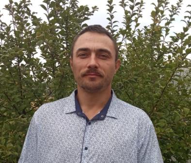 Стихотворение С.Есенина читает Андрей Журихин